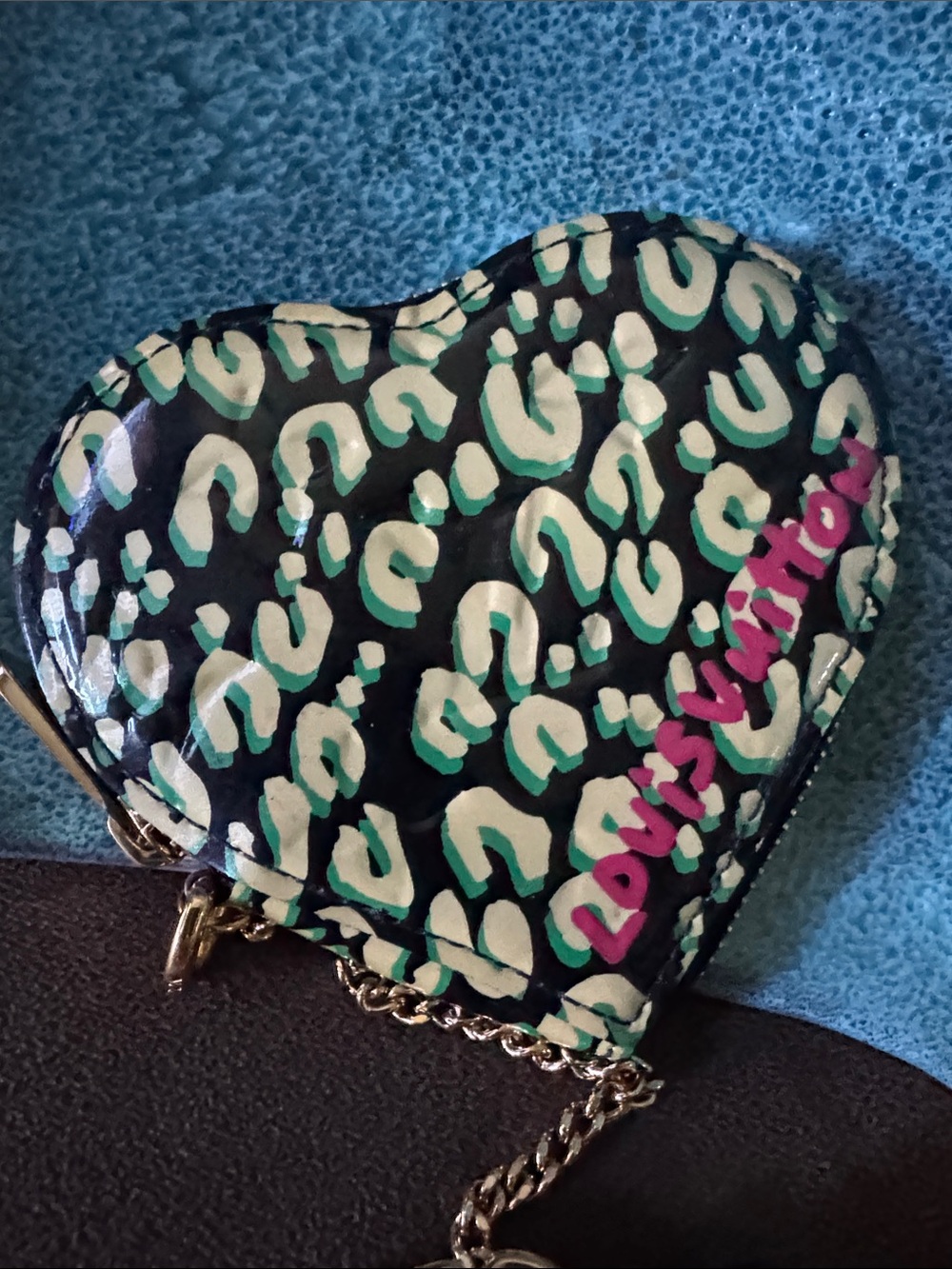 LV Stephen Sprouse Heart Zip Coin Pouch Bag CharmKeychain in Green Leopard - Picture 4 of 13